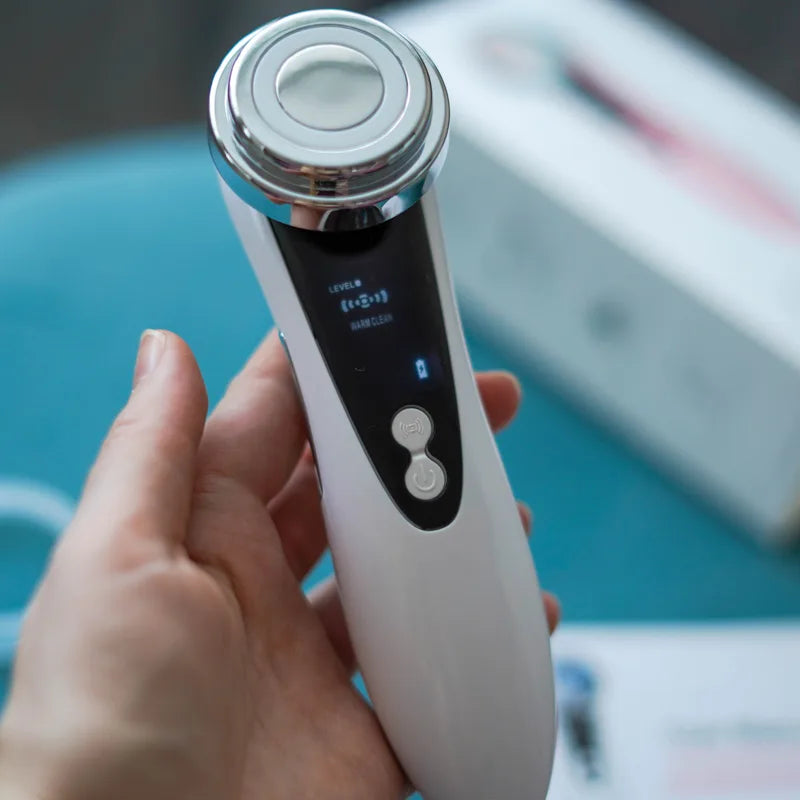 HexoGlow™ All-in-One Skin Therapy Device